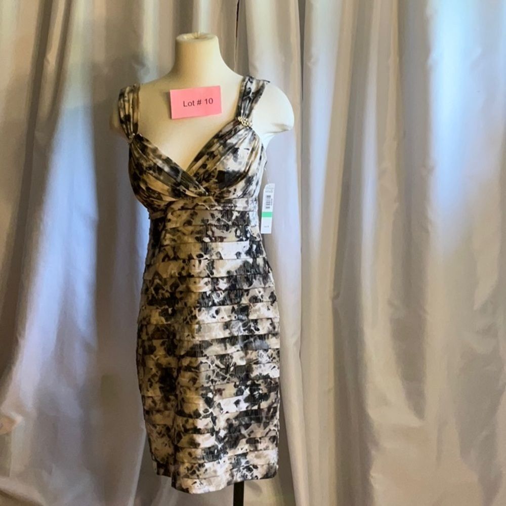 R & M RICHARDS bandage style dress in size 8 with jewels at straps NWT